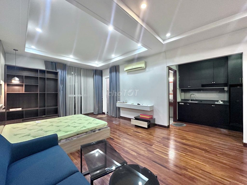 Căn hộ ban công 1PN Tách bếp 30m² giá 10 triệu - Nội thất cao cấp sang trọng!