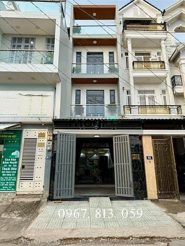 Nhà mặt tiền đường Thạnh Xuân 43, Quận 12 - Diện tích 64m², giá 6.35 tỷ - Thương lượng tốt