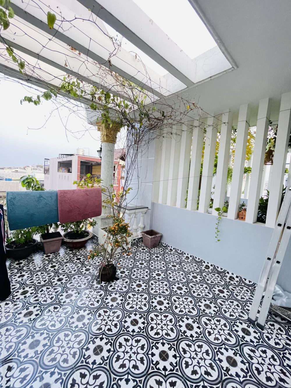 Nhà 4 tầng hẻm xe hơi tại Gò Vấp 43m² giá 5.96 tỷ - Thiết kế hiện đại sẵn sàng vào ở!