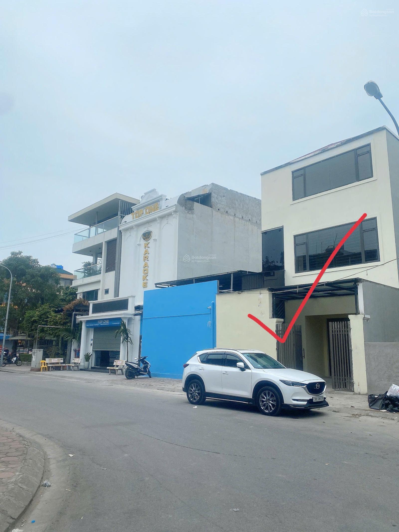 Cho thuê văn phòng 140m² Trâu Quỳ, Gia Lâm - Giá 8,5 triệu, không gian thoáng đãng!