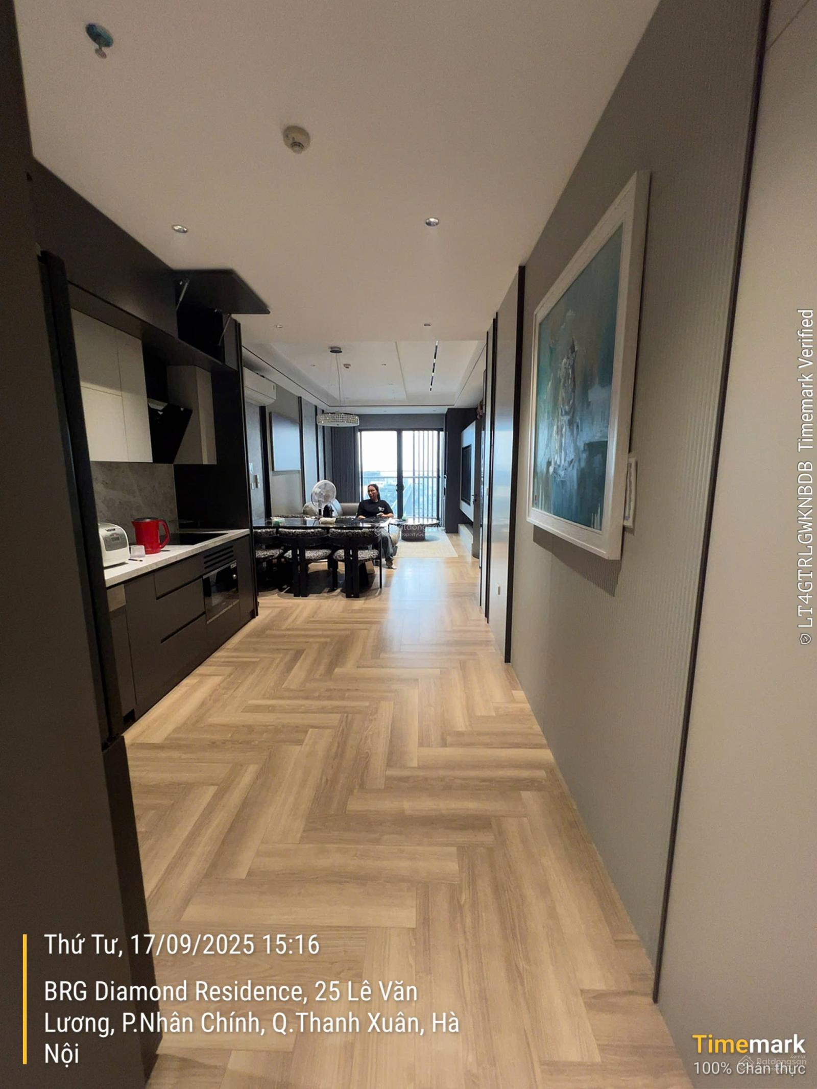 Căn hộ 3PN, 2WC 120m² giá chỉ 28 triệu tại The Diamond Residence - Không gian sống lý tưởng!