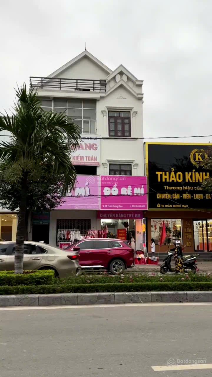 Cho thuê mặt bằng tầng 1+2 tại Trần Hưng Đạo, Đồng Hới, Quảng Bình - Hỗ trợ cải tạo theo nhu cầu!