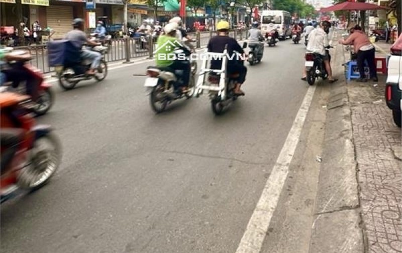 Nhà mặt tiền kinh doanh Tùng Thiện Vương, Quận 8, 35m² giá 12 tỷ - Đầu tư sinh lợi ngay!