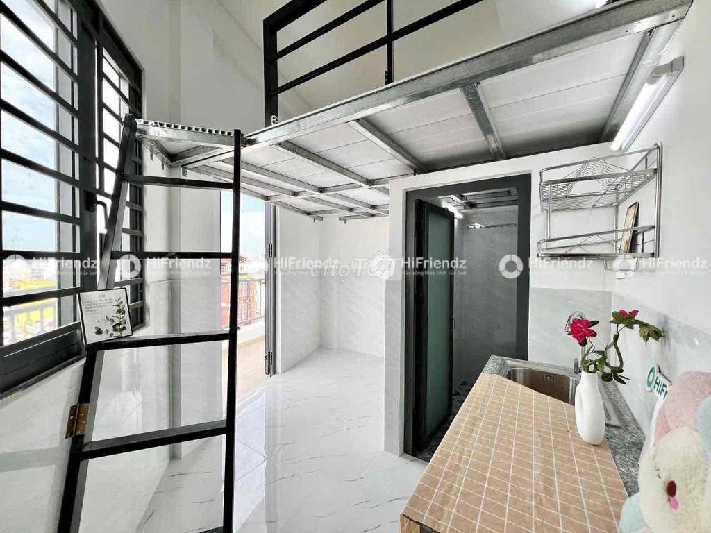 Phòng ban công giá rẻ 25m² tại Tân Kỳ Tân Quý - Nhiều tiện nghi ngay AEON Tân Phú!