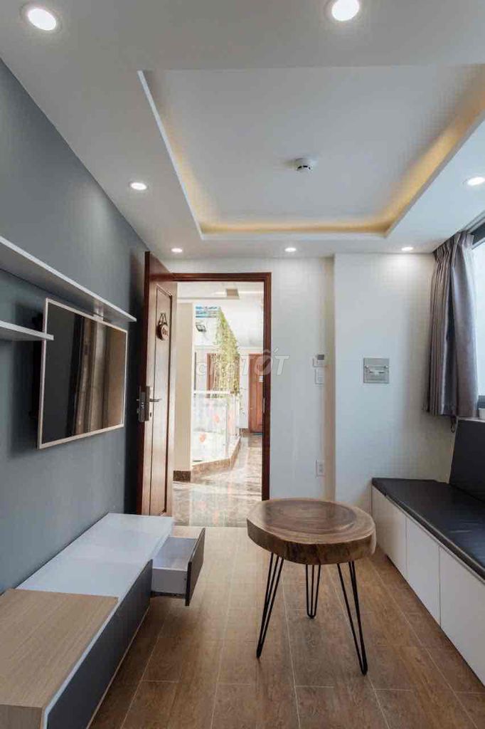 Căn hộ 2PN ban công Quận 10 55m² giá 15 triệu - Full nội thất hiện đại!