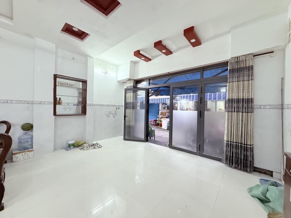 Nhà hxh Nguyễn Sỹ Sách, Tân Bình 60m² giá chỉ 5.7 tỷ - Sẵn sàng ở ngay!