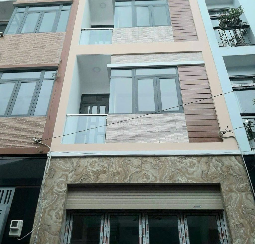 Nhà cho thuê HXT 220/6B Nguyễn Trọng Tuyển, 68m² giá 17 triệu - Thiết kế hiện đại, tiện làm văn phòng!