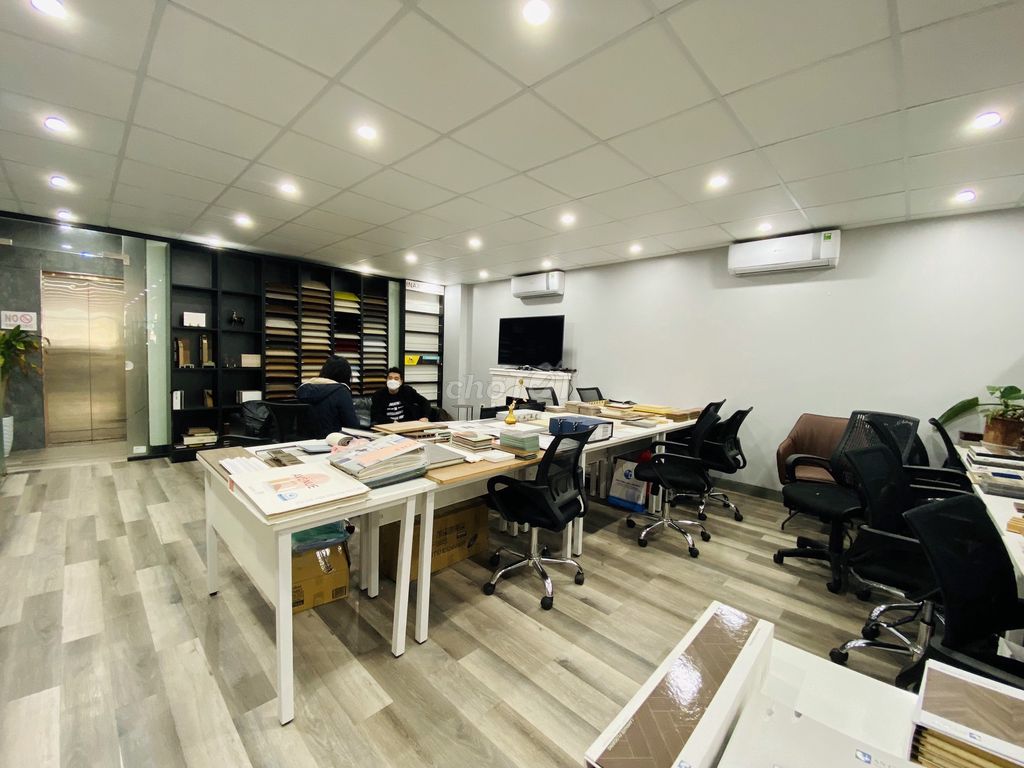 Văn phòng cho thuê tại Nguyễn Trãi 60m² giá 9.5 triệu - Sẵn sàng vào làm việc!
