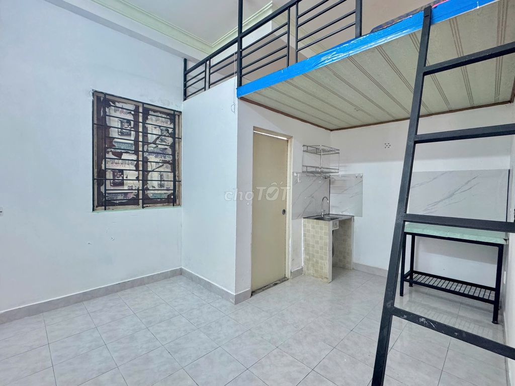 Phòng trọ có gác cho thuê đường số 71, Tân Quy, Quận 7 - Giá chỉ 3.5 triệu!