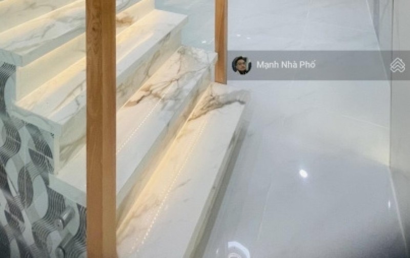 Bán nhà HXH Ni Sư Huỳnh Liên, phường 10, Tân Bình - 3 tầng - 32m² giá 4,35 tỷ - Vị trí đắc địa, tiện nghi đầy đủ!