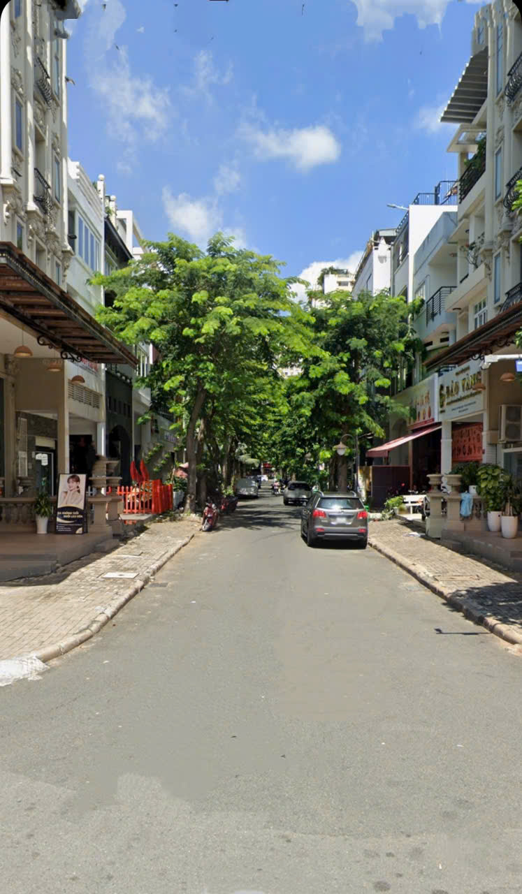 Bán nhà góc 2 mặt tiền Khu Phố Hưng Phước, Quận 7 - Diện tích 148m², Giá 47 tỷ - Cơ hội đầu tư lý tưởng!