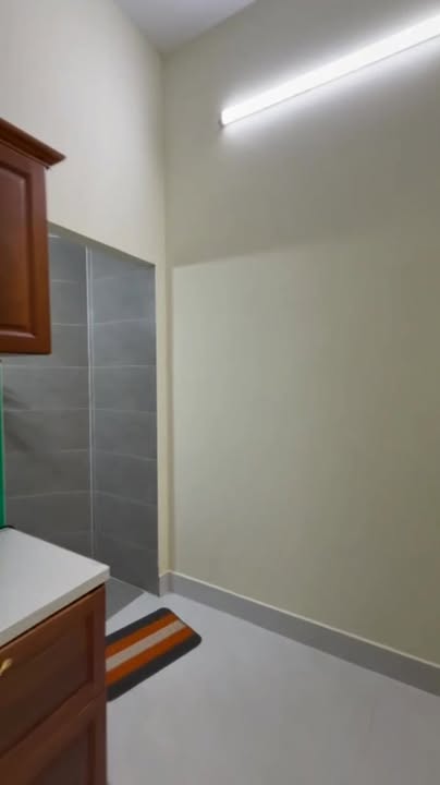 Nhà riêng Dĩ An 68m² giá 1.85 tỷ - Sổ đỏ chính chủ, gần chợ Bình An!