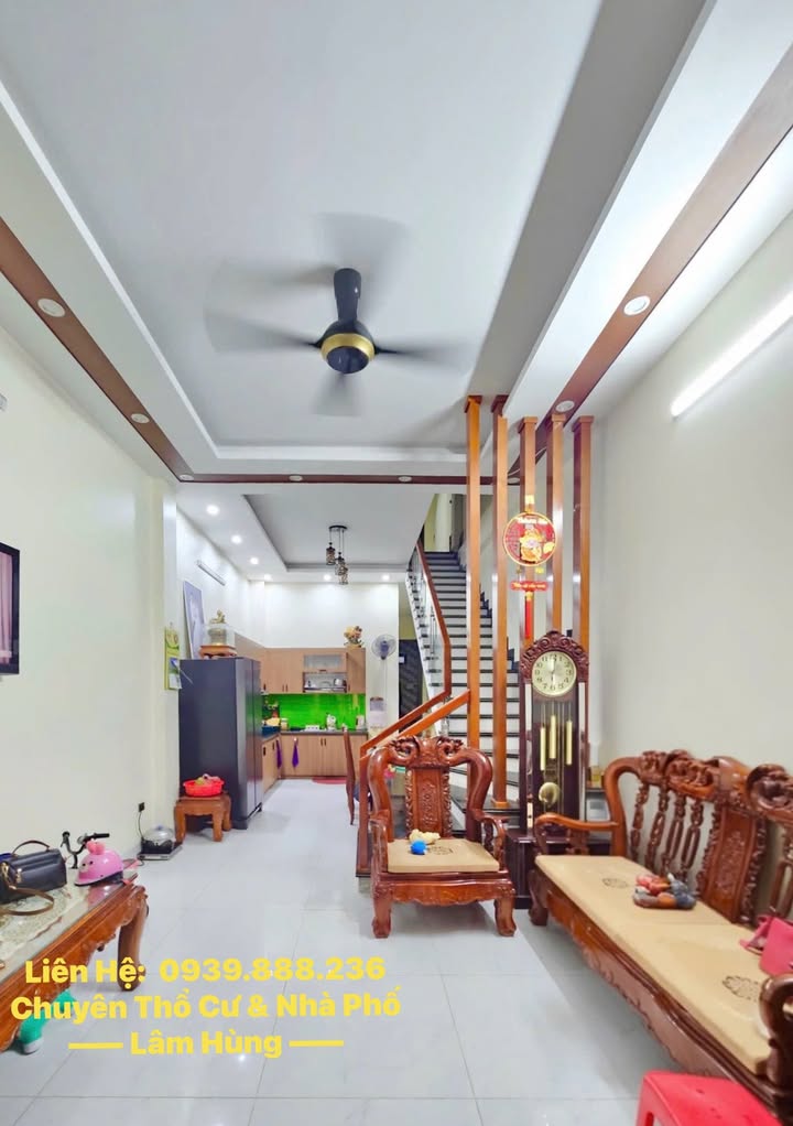 Nhà mới 4 tỷ tại Phú Sơn, 80m² - Đường thông ô tô, gần chợ!