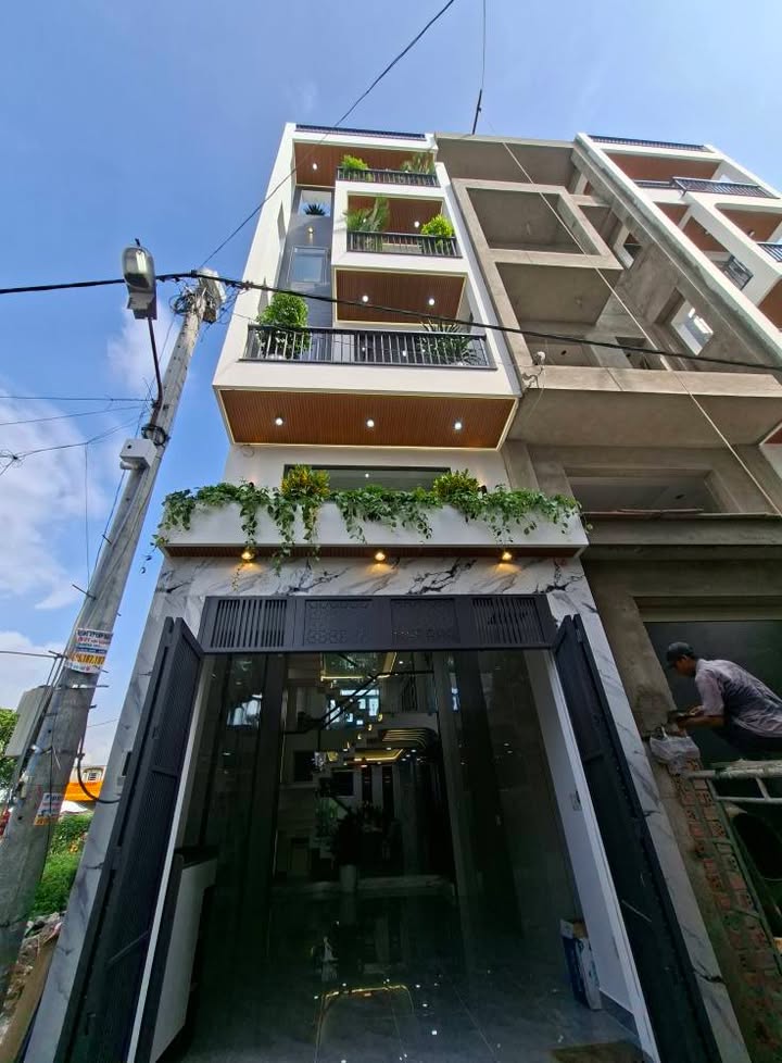 Nhà phố 4PN 6WC tại Thới An, Quận 12 - Sổ hồng, Full nội thất, giá 7.98 tỷ!