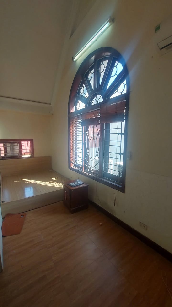 Căn hộ cho thuê 34 Hào Nam, Đống Đa - 2PN chỉ 7.5 triệu/tháng, vào ở ngay!