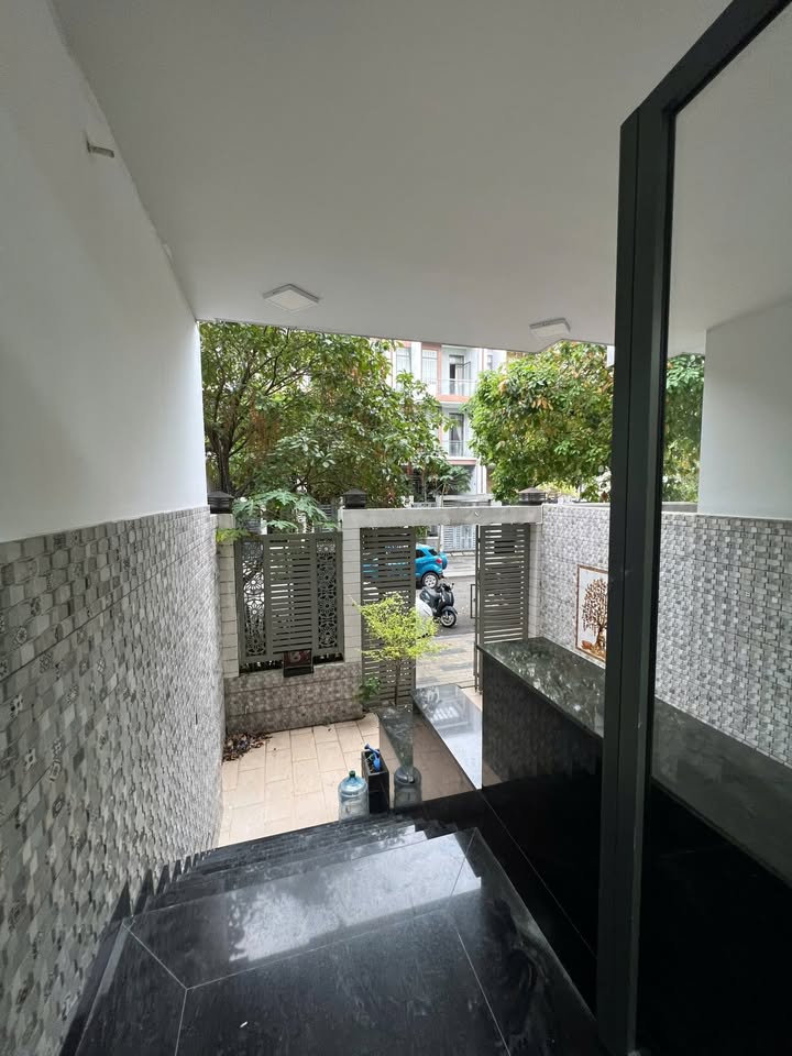 Cho thuê mặt bằng trệt 5x20m Vạn Phúc City - Kinh doanh đa ngành nghề với giá 13 triệu/tháng!