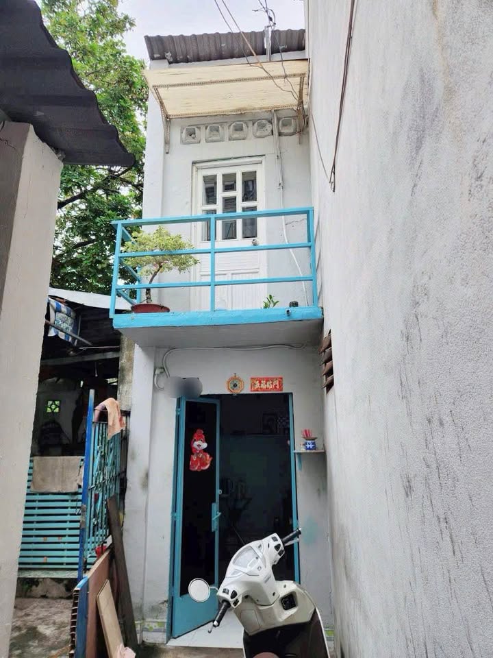 Nhà bán Quận 4, phường Xóm Chiếu 27m² giá 2.699 tỷ - Chính chủ, không lo giải tỏa!