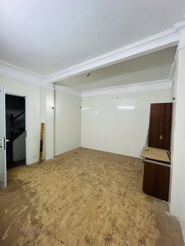 Nhà nguyên căn cho thuê tại Hà Kế Tấn, Thanh Xuân 35m² giá 8 triệu - Phù hợp cho gia đình