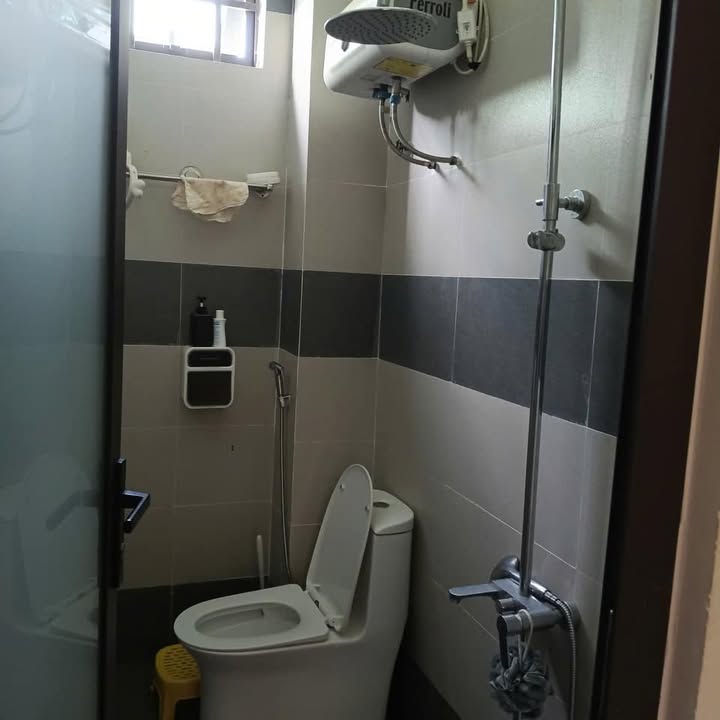 Nhà 3 tầng Nguyễn Đức Thiệu, Cẩm Lệ 100m² giá 6 tỷ - An cư lý tưởng!