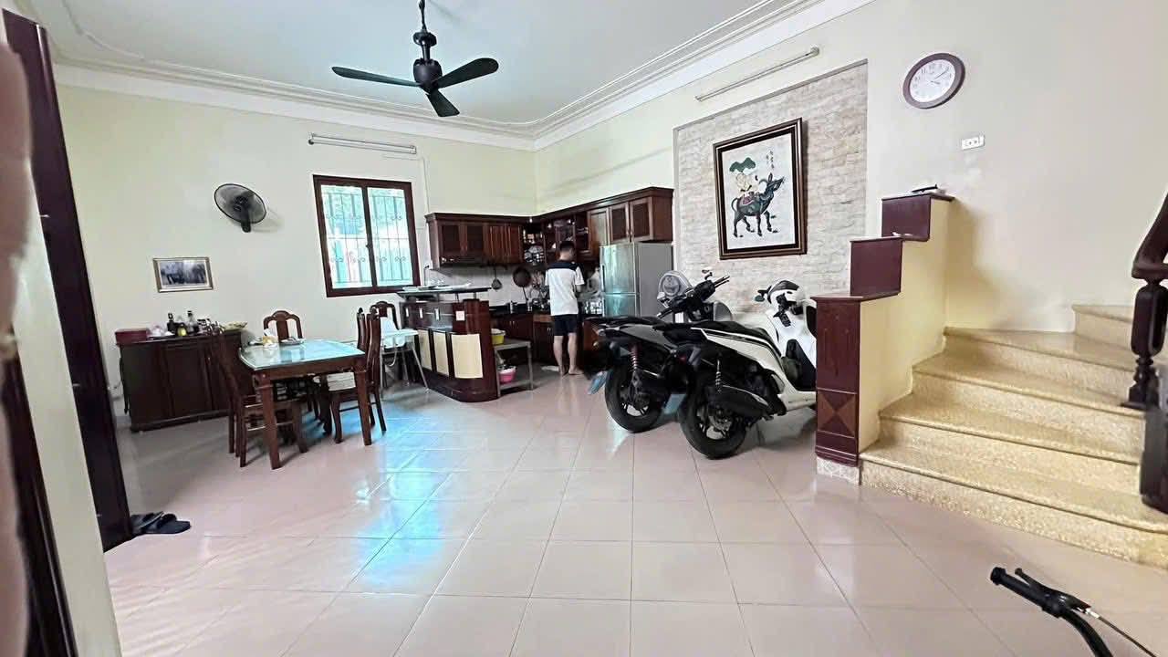 Nhà cho thuê ngõ 12 Đào Tấn, Ba Đình 85m² giá 23 triệu - Phù hợp cho văn phòng!