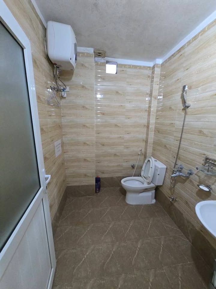 Cho thuê nhà 3 tầng mặt phố Điện Biên Phủ, Hải Dương - Giá chỉ 5.5 triệu/tháng!