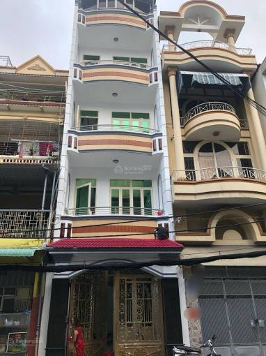 Nhà mặt đường Ngọc Thụy 105m² giá 14 tỷ - Kinh doanh lý tưởng!