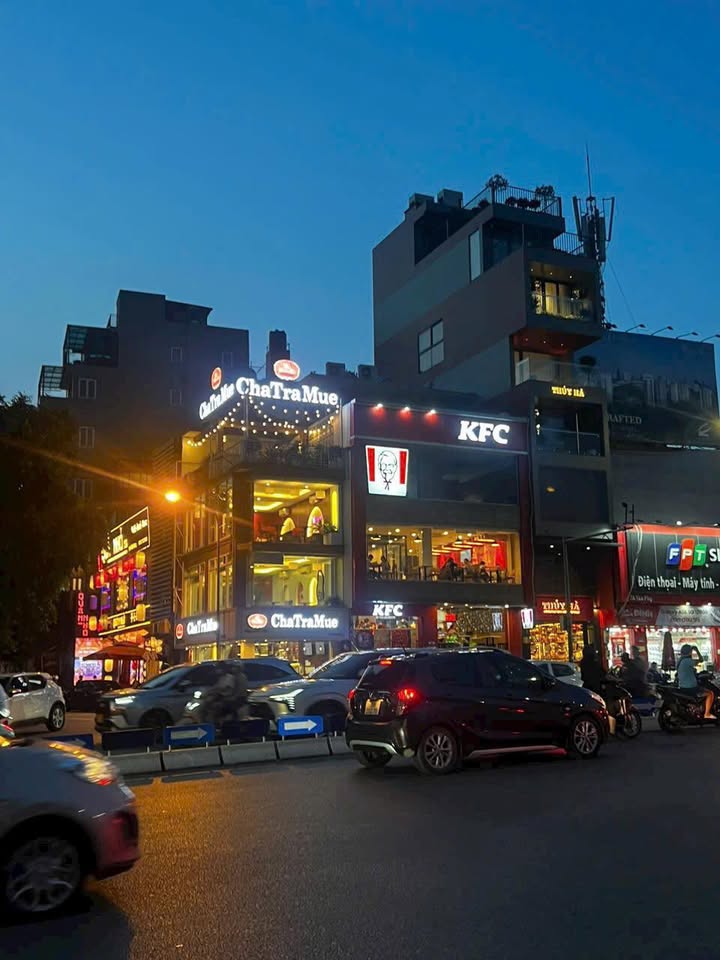 Cho thuê nhà mặt phố Nguyễn Thị Định 120m² giá 65 triệu - Vị trí kinh doanh đắt giá!