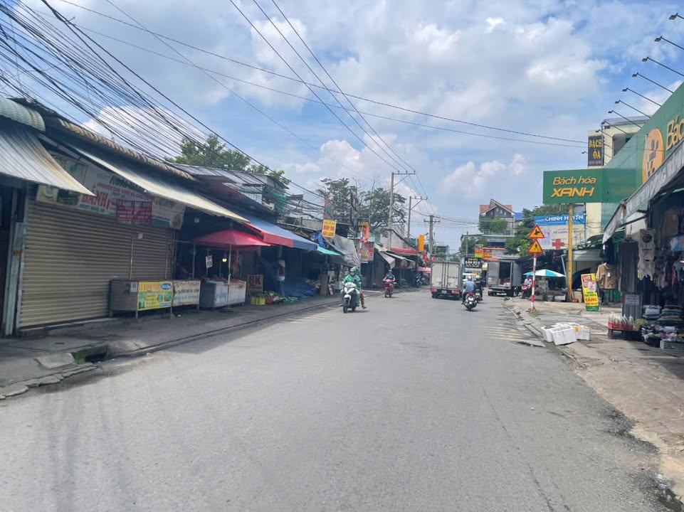 Bán nhà mặt tiền Vũng Việt, Dĩ An 150m² giá 6.2 tỷ - Đầu tư sinh lời hiệu quả!