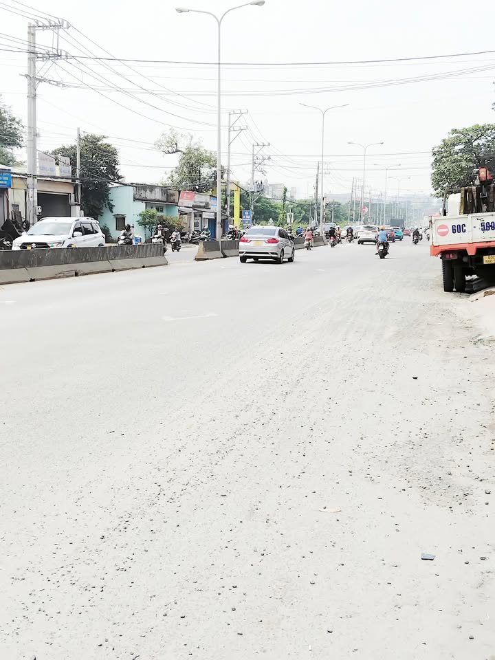 Nhà mặt tiền Quốc lộ 1K Dĩ An 70m² giá chỉ 2.3 tỷ - Cơ hội đầu tư tuyệt vời!