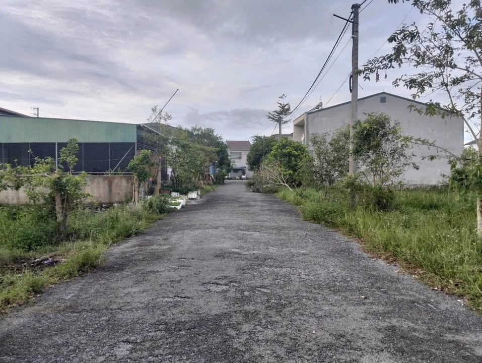 Lô đất Thạch Bình 150m² giá 2.7 tỷ - Hạ tầng hoàn thiện, vị trí đẹp!