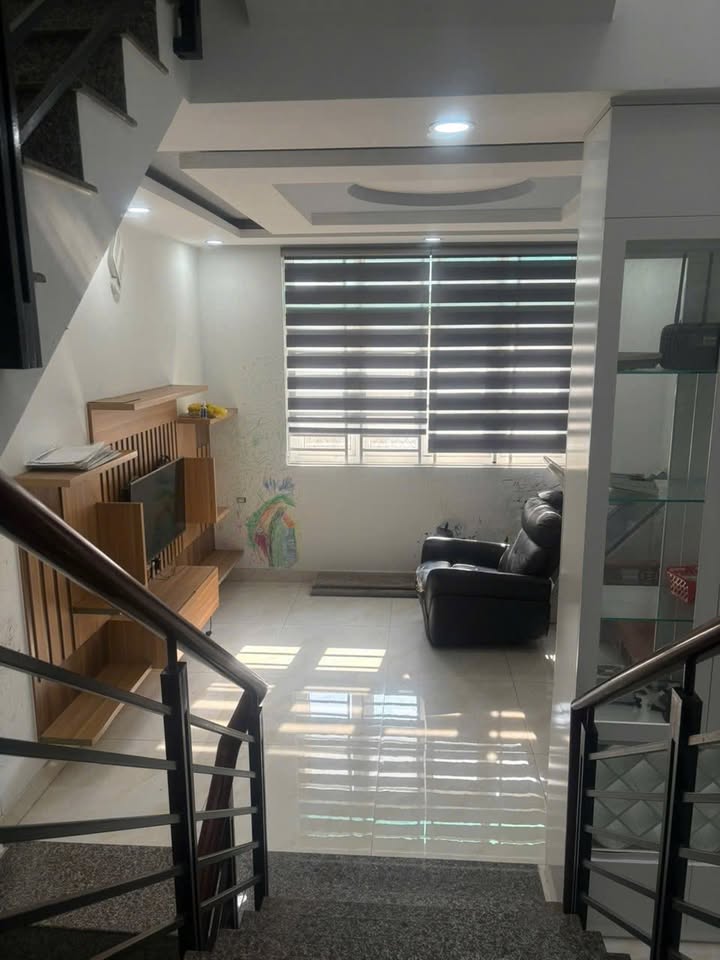 Nhà mặt tiền đường 18A, Phước Bình 62m² giá 10.5 tỷ - Kinh doanh đắc địa!