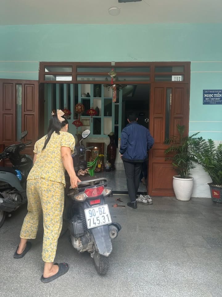 Nhà riêng Dĩ An 70m² giá 2.45 tỷ - Sổ hồng chính chủ, nở hậu