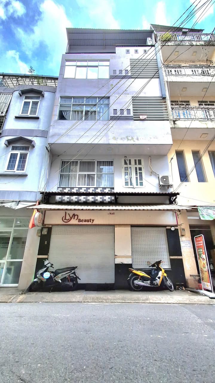 Bán mặt tiền Phùng Văn Cung, quận Phú Nhuận, diện tích 24m², giá chỉ 8.6 tỷ - Cơ hội đầu tư hiếm có!