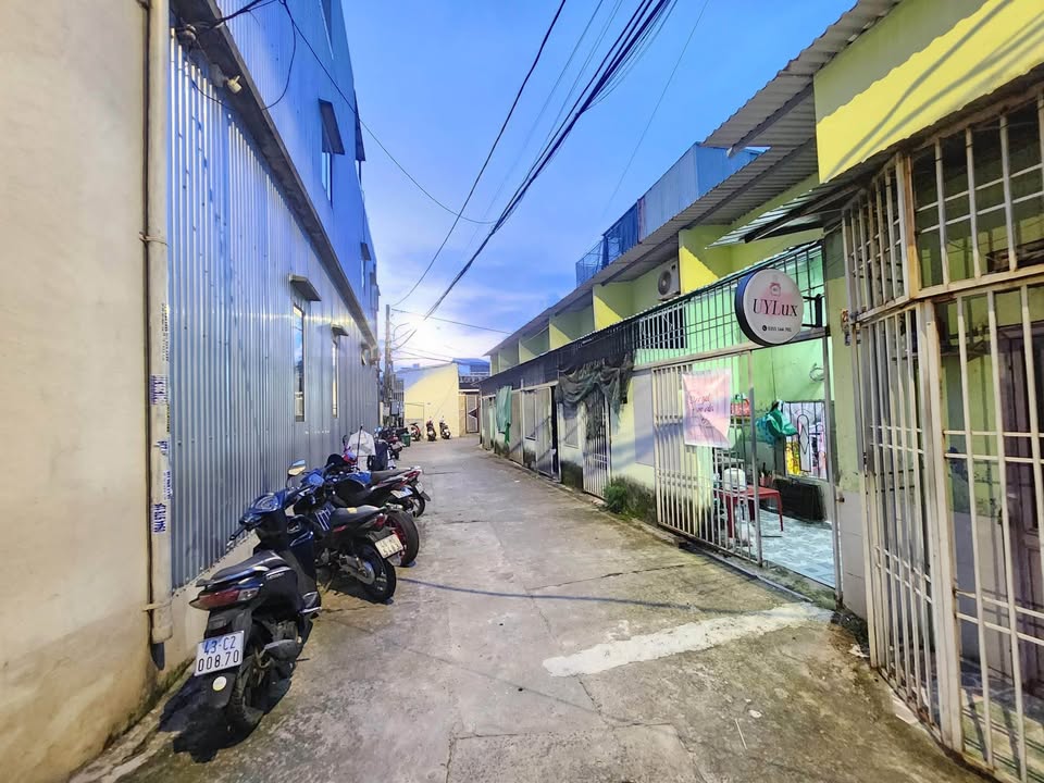 Dãy trọ Âu Cơ, Đà Nẵng 120m² giá 3.99 tỷ - Đầu tư sinh lời cao!