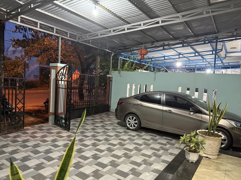 Nhà mặt tiền Điện Biên Phủ Hội An 200m² giá 7 tỷ - Sẵn sàng vào ở!