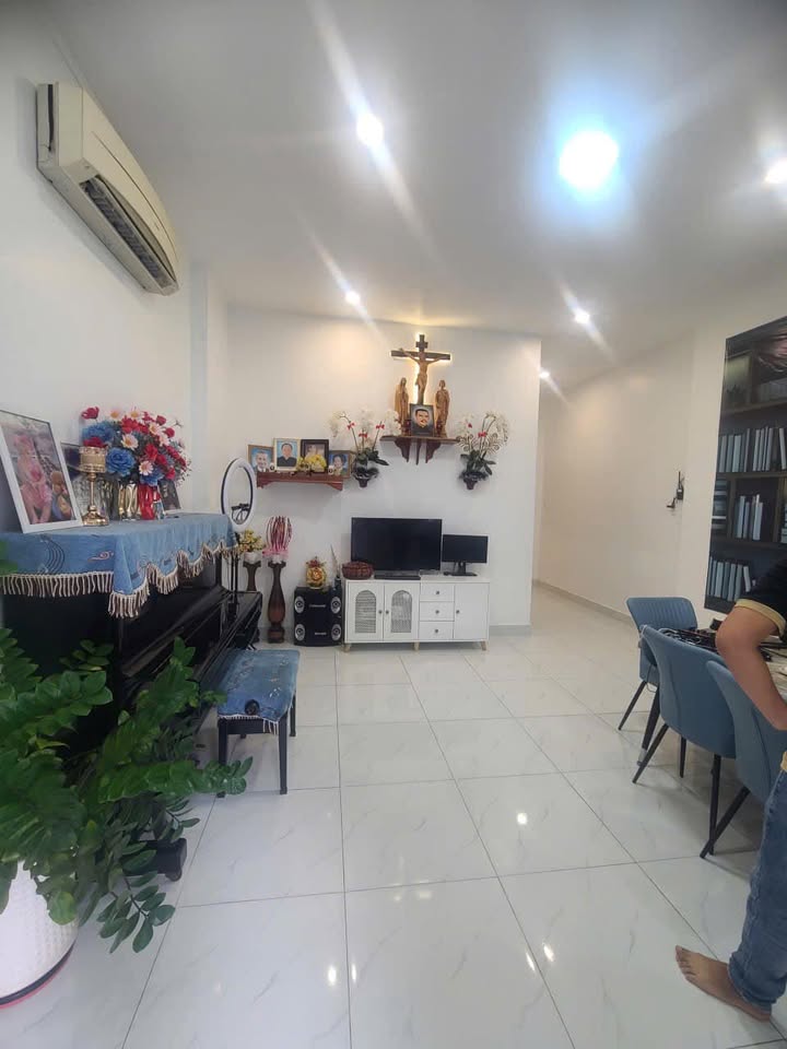 Nhà phố Hiệp Thành, Thủ Dầu Một 100m² giá 4.8 tỷ - Kinh doanh đắc địa!