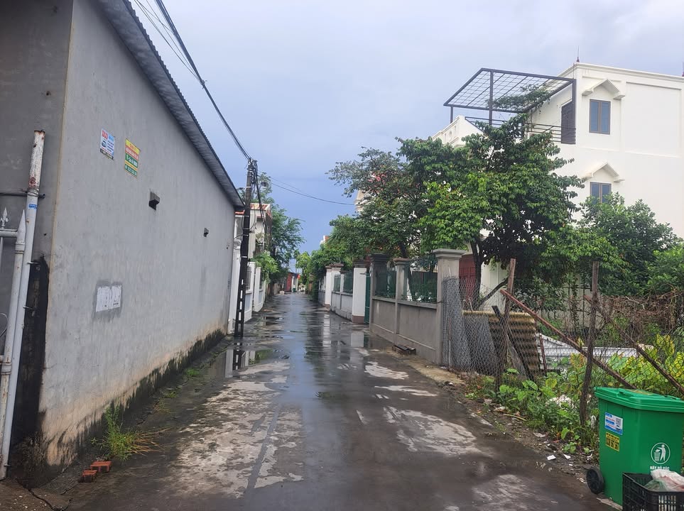 Nhà bán tại Hồng Phong, An Dương 72m² giá 1.3 tỷ - Ngõ thông rộng 3.6m!