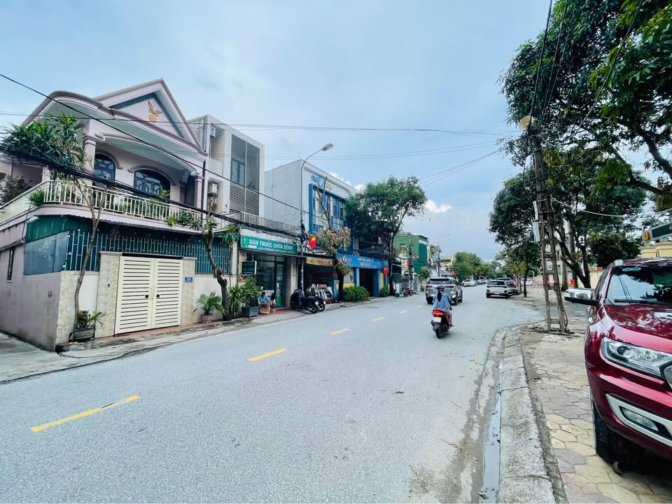 Bán gấp FrontHouse mặt đường Hải Thượng Lãn Ông, Vinh, Nghệ An - Diện tích 77-92m², giá từ 6.65 tỷ!