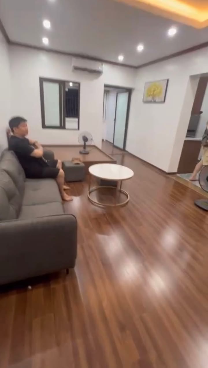 Căn hộ cho thuê tại Ngọc Khánh, Ba Đình 70m² - Nội thất cơ bản, giá thỏa thuận!