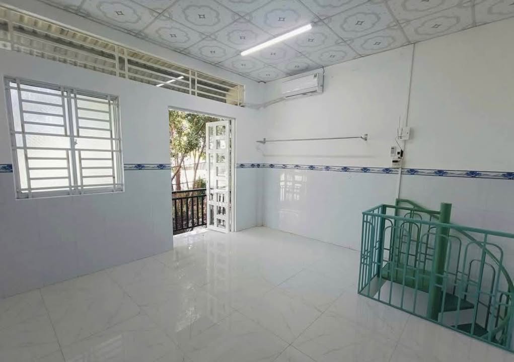 Nhà cho thuê hẻm 9 Trần Chiên 20m² giá 2,5 triệu - Kinh doanh và ở ngay!