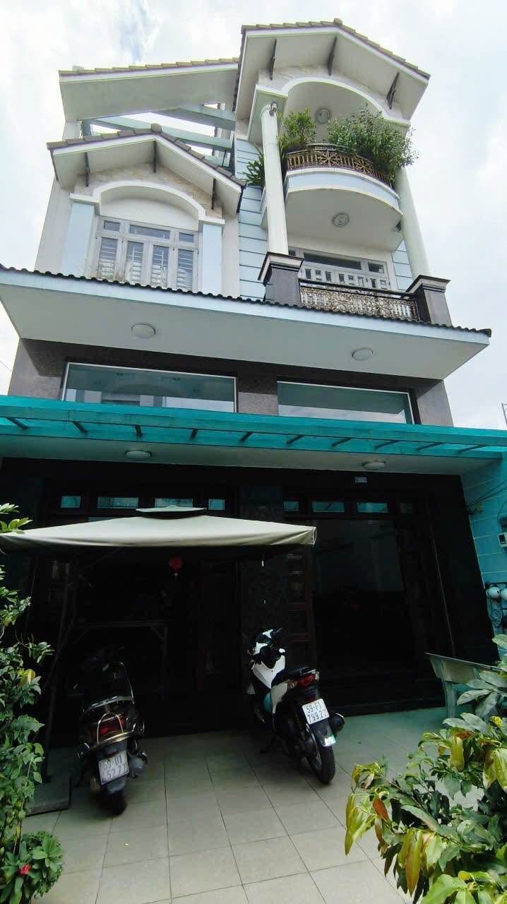 Biệt thự 4 tầng Tân Sơn Nhì, Tân Phú 192m² giá 15.8 tỷ - Đẳng cấp sống tuyệt vời!