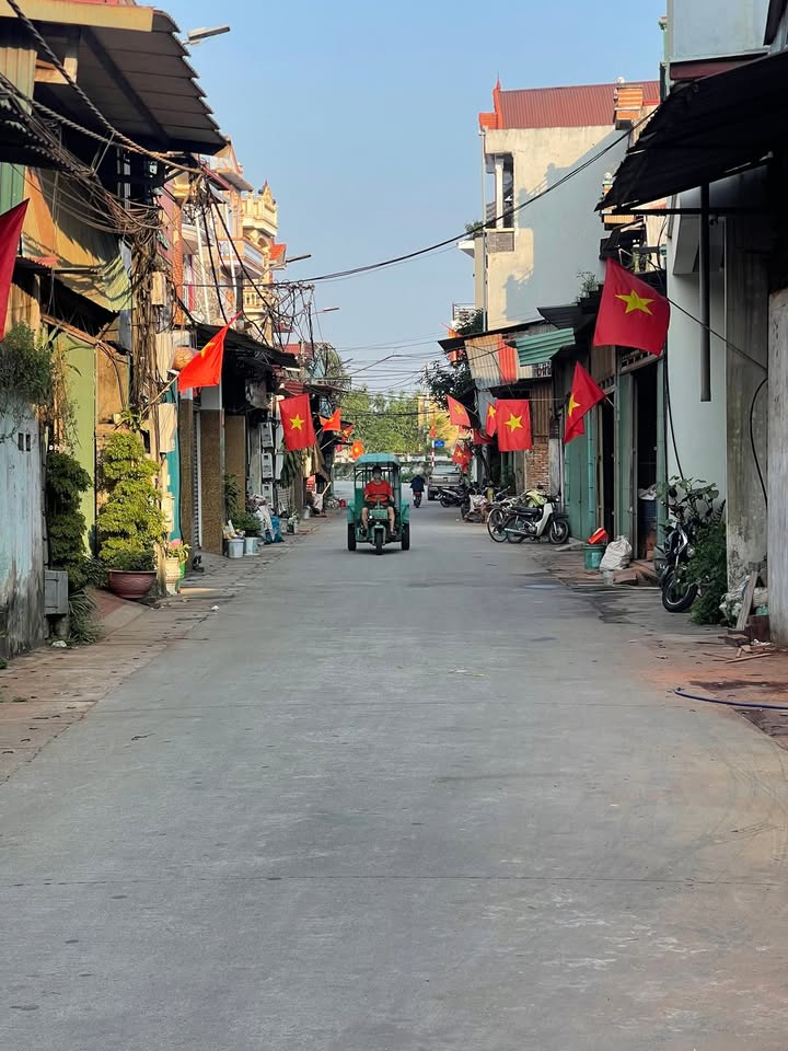 Đất kinh doanh mặt đường Mai Động Phù Khê 4m² giá 2 tỷ - Đầu tư sinh lời ngay!