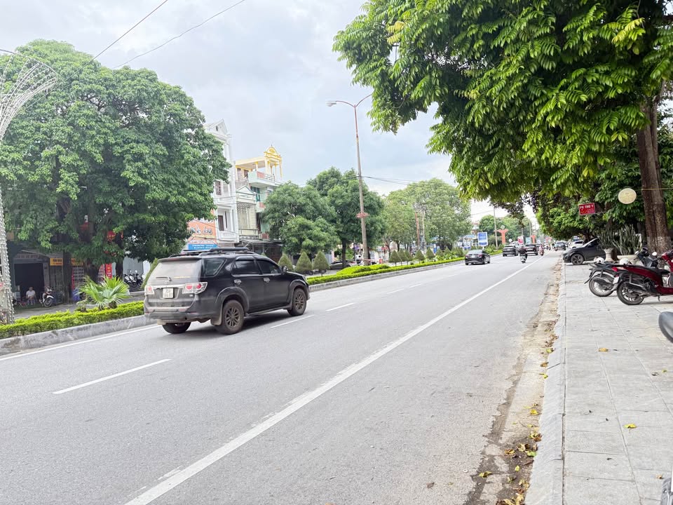 Đất nền Quảng Châu, Sầm Sơn 100m² giá 1.5 tỷ - Vị trí đắc địa gần trung tâm