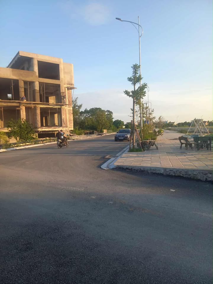 Đất nền khu phố 5, phường Hải Hoà, 400m² giá 5 tỷ - Đầu tư lý tưởng cho nhà vườn!