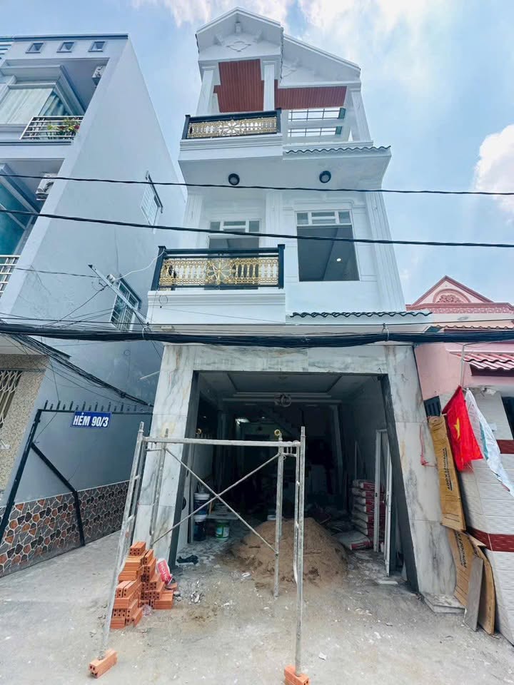 Bán nhà mặt tiền hẻm 90/3 Dương Cát Lợi, Nhà Bè, 60m² - Giá chỉ 6.95 tỷ!