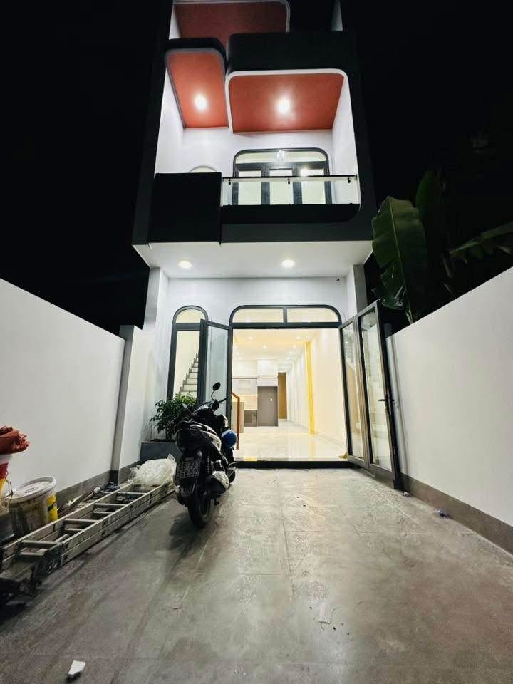 Nhà phố Phú Mỹ Thủ Dầu Một 80m² giá 3.25 tỷ - Thiết kế hiện đại, tiện ích đầy đủ!