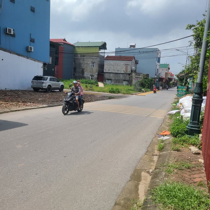 Đất thổ cư Yên Trung 100m² - Giá thỏa thuận, đường ô tô thuận tiện!