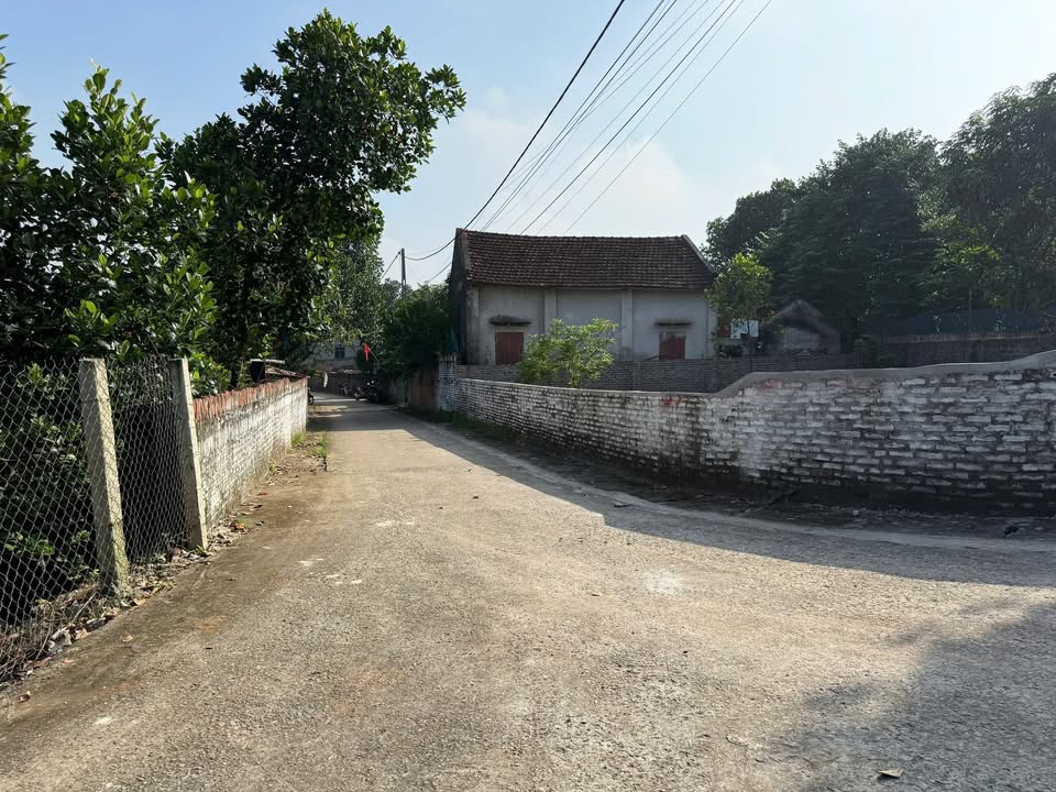 Đất thổ cư Phú Sơn Ba Vì 190m² giá chỉ 1 tỷ - Cơ hội đầu tư hiếm có!