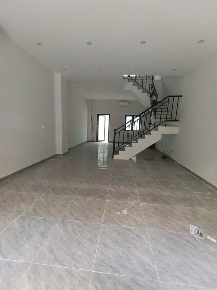 Nhà liền kề 2 tầng Ocean Park 3 7 triệu - Vị trí trung tâm sầm uất!