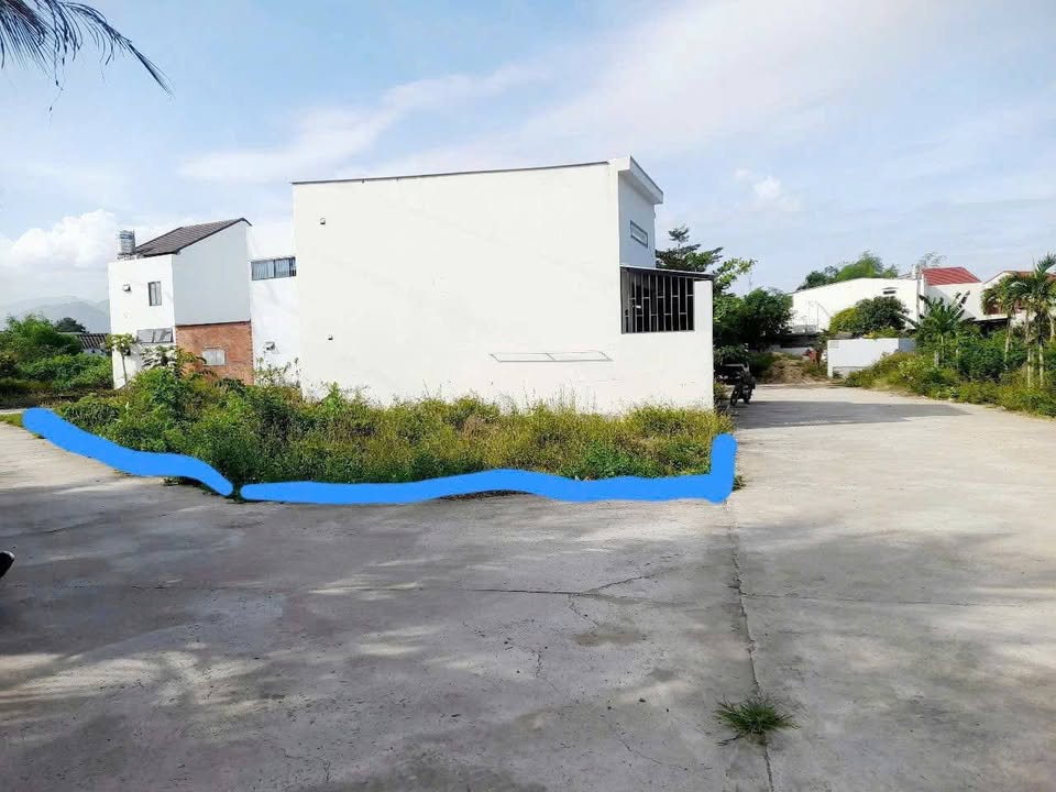 Đất nền Vĩnh Hiệp Nha Trang 80.4m² giá 1.75 tỷ - Lô góc 2 mặt tiền đẹp!